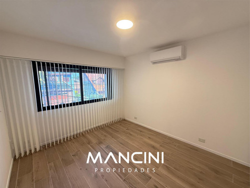 Ph En Venta De 5 Ambientes Con Cochera - Villa Ballester