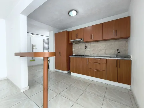 Apartamento En Arriendo En Prados Del Norte. Cod A30781
