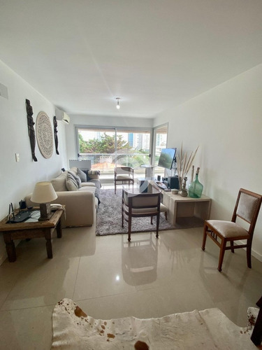Apartamento En Venta - Brava- Ref: 3902
