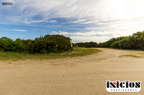 Lote: Barrio Punta Médanos - B690