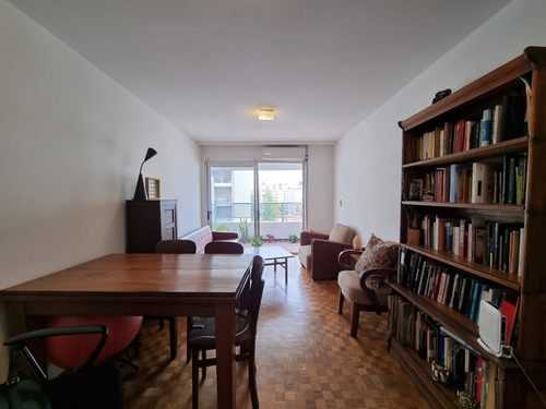 Un Dormitorio, Piso Alto, Muy Soleado