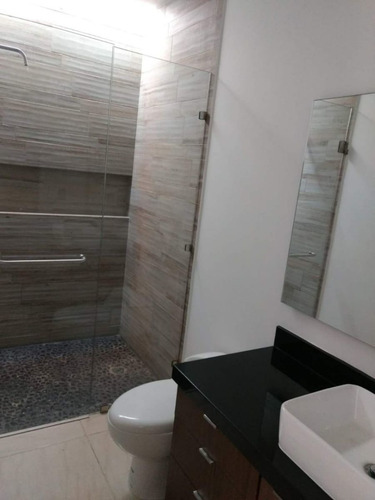 Imagen 9 de 22 de Casa En Venta En Capital Norte, Zapopan