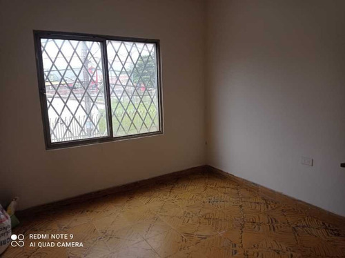 Imagen 13 de 28 de Se Vende Casa Bifamiliar Esquinera En Ciudad Modelo (j.s)