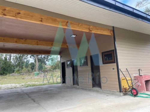 Casa En Venta De 2 Dorm. En Los Lagos