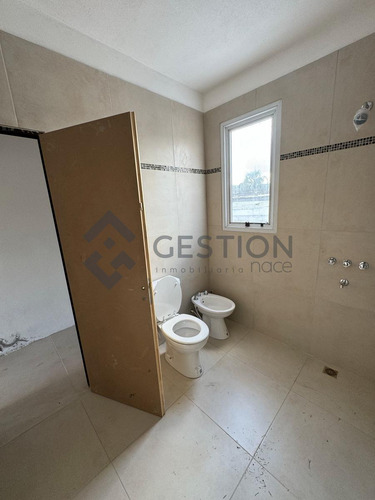Casa En Venta En La Calera - Opciónal Se Vende Galpón