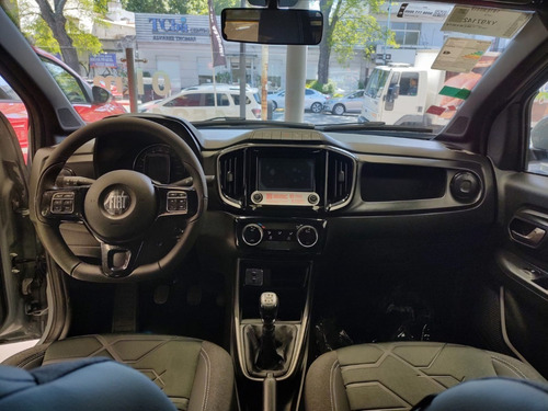 Imagen 11 de 16 de Fiat Strada Volcano 1.3 Firefly