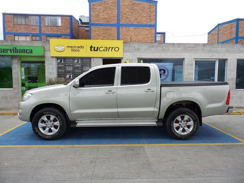 Toyota Hilux 4x2 Doble Cabina