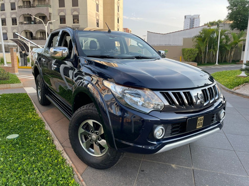 Imagem 3 de 13 de Mitsubishi L200 Triton 2.4 16v Turbo Diesel Sport Hpe Cd