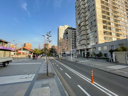 Rosario Norte, Pasos Metro Manquehue, 1d 1b 1 Estac 1b