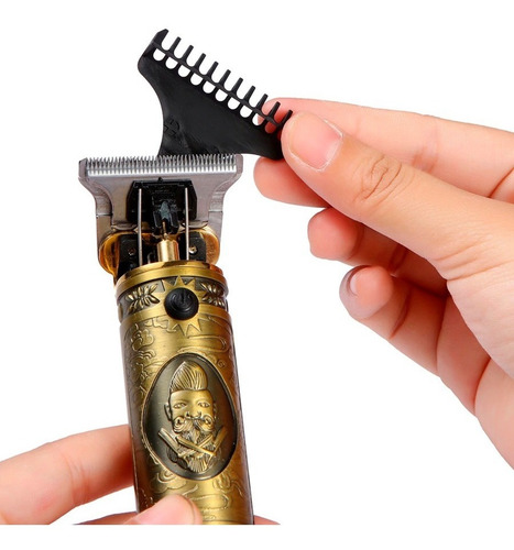 Imagen 5 de 7 de Cortadora de pelo VGR V-085 dorada 100V/240V