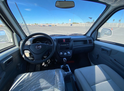 Nissan Urvan 2.5 11 Pas Aa Mt