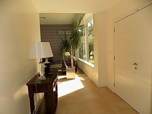 Imagen 6 de 24 de Venta De Casa 4 Dormitorios En Playa Mansa, Punta Del Este