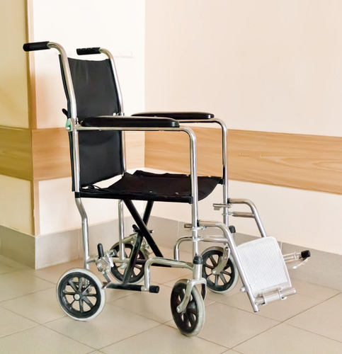 Imagen 2 de 10 de Silla De Ruedas Plegable Angosta Ideal Apartamento Liviana