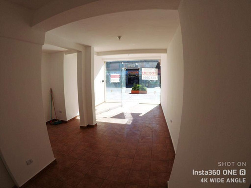 Imagen 2 de 5 de Local En Alquiler En B° Los Boulevares