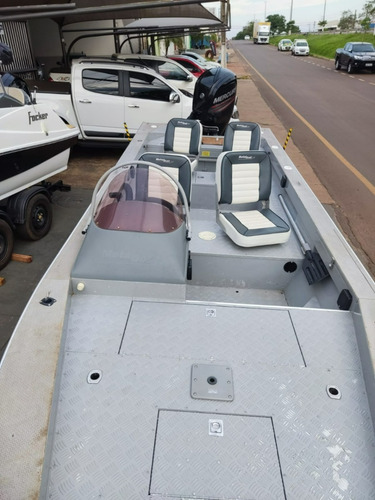 Lancha Metalboat Semi Nova Com Motor 115