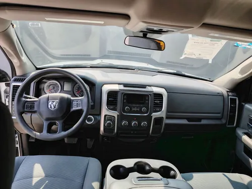 RAM 1500 3.6 V6 Crew Cab SLT At