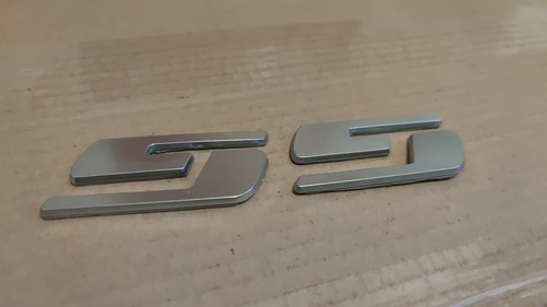 Un Emblema Original Ss Silverado 2004 05 06 Intimidator