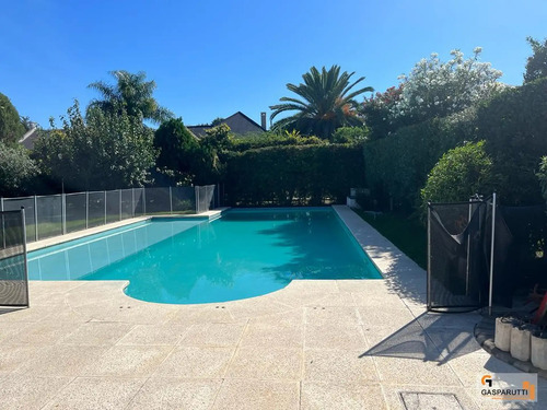 Casa En Venta Y Alquiler En Septiembre, Escobar. 5 Ambientes