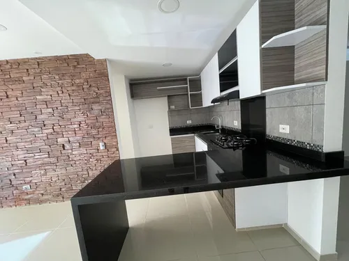 Venta Aparta-estudio. Sur De Cali. Barrio Pance, 66 Mtrs. Tercer Piso Con Ascensor. Parqueadero Propio