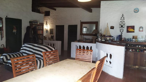 Campo C/ Caballerizas Y Casa Colonial - Villa Elisa