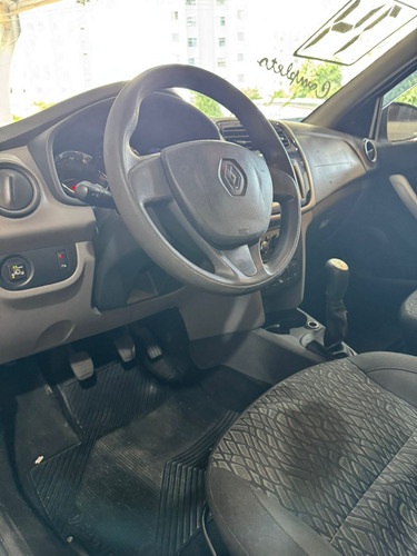 Renault Logan 1.6 Expression Hi-power 4p