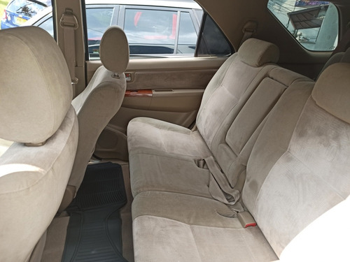 Toyota Fortuner 2010 3.0 Sr5