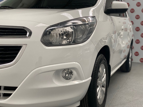 Imagen 16 de 19 de Chevrolet Spin 1.8 Ltz 5as 2018