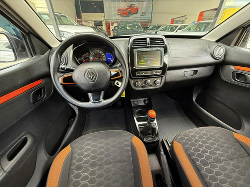 Renault Kwid 1.0 12V SCE FLEX OUTSIDER MANUAL