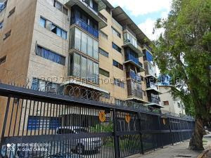 Cómodo Apartamento En Venta Santa Mónica 