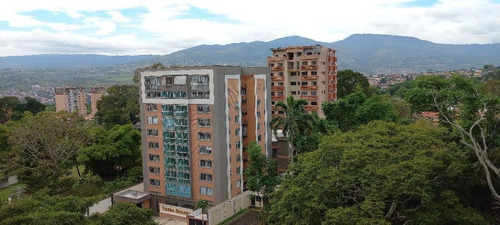 Imagen 19 de 21 de Apartamento Conjunto Residencial Torres Blancas. Adlz