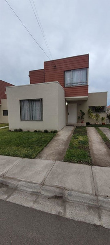Hermosa Y Amplia Casa En Condominio En La Cruz 4d3b2e1b