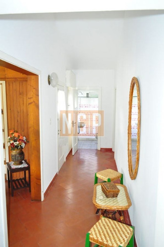 Imagen 15 de 30 de Casa Ubicada En Cantegril Con Lindo Terreno