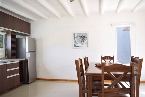 Imagen 28 de 30 de Casa De 3 Dormitorios Y 2 Baños A 50 Mts De La Playa