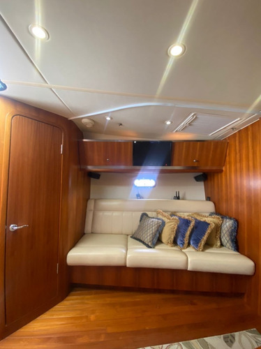 Imagen 5 de 13 de Yate Tiara Sovran 3600 41.8 Lv2070