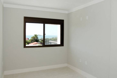 Imagem 2 de 7 de Apartamento 1 Dormitório Na Praia Do Santinho - 2985