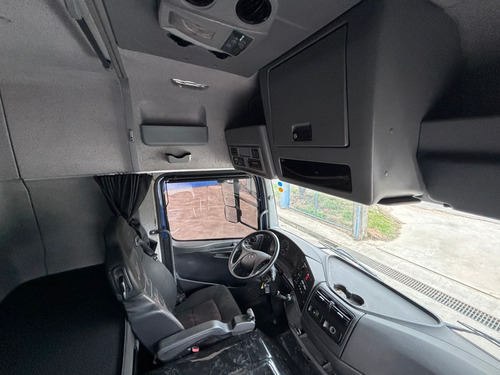 Mercedes Benz Atego 3030 Carroceria