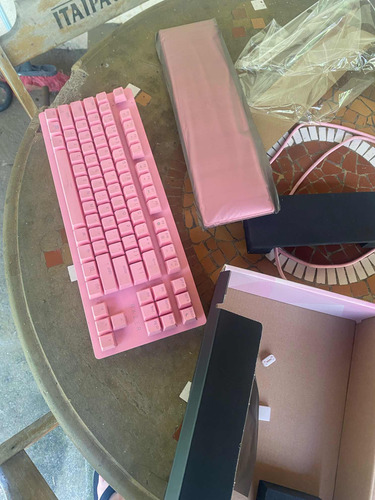 Razer Huntsman Tkl V2 Quartz Switch Red ( Switchsem Barulho) Rosa-claro Inglês Us (Usado)