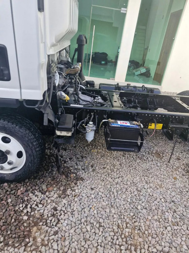 Isuzu Elf 400 Modelo 2010
