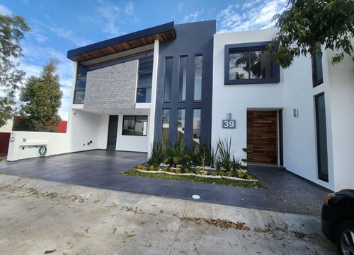 Casa En Venta En Altozano Morelia Michoacan $4'890,000