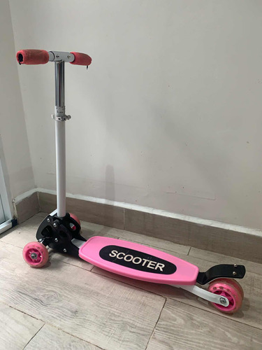 Monopatín Plegable Marca Scooter