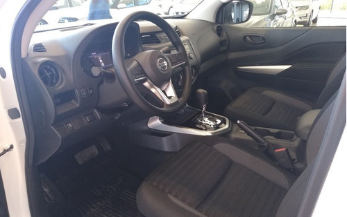 Imagen 21 de 25 de Nissan Frontier S 4x2 At 190cv 2023 #05 Ya