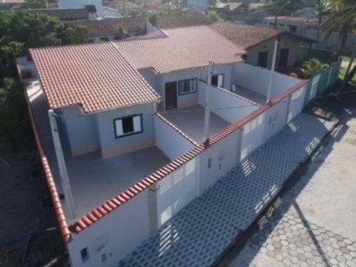 Imagem 10 de 17 de Casa No Bairro Campos Elíseos, Em Itanhaém, Litoral Sul De São Paulo, Localizado Em Lado Praia, Ficando À 50 Metros Do Mar. Imóvel Com 201 M² De Área Total, Sendo 67 M² De Área Construída. Possui Pisc