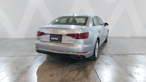 Audi A4 2.0 40 TFSI SELECT DCT