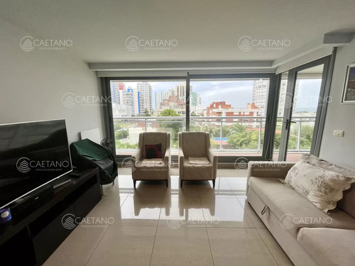 Venta Apartamento 1 Dormitorio. Playa Brava, Punta Del Este 