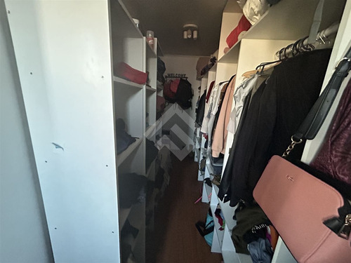 Casa En Venta De 4 Dorm. En Cerrillos