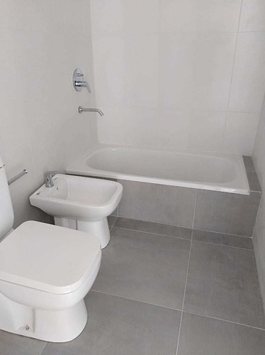 Imagen 8 de 14 de Duplex En Condominio Venta Ituzaingo Norte Ref 1117