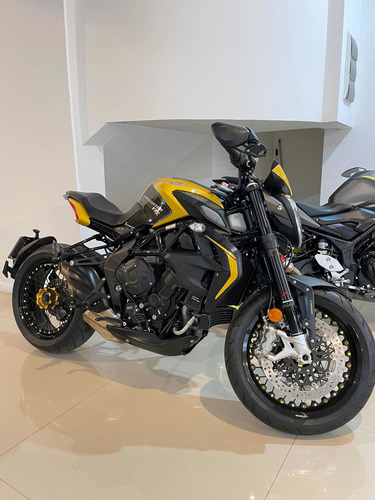 Imagen 12 de 19 de Mv Augusta