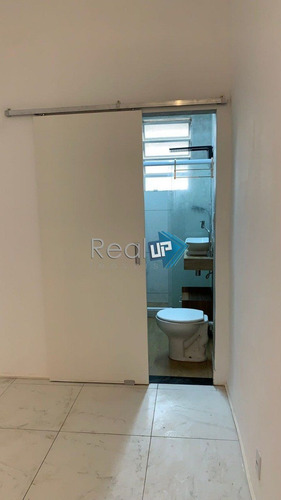 Imagem 16 de 23 de Ótimo Apartamento No Leme De 32m² - 7468