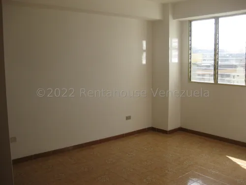 Apartamento En Venta La Urbina