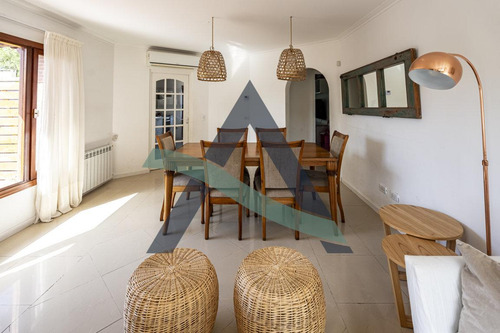 Casa 4 Ambientes Con Quincho